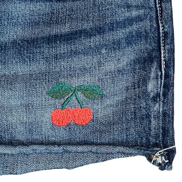 Levi’s Women’s 501 Sz 29 Cherry Embroidered Cutoff Denim Shorts - Picture 7 of 12
